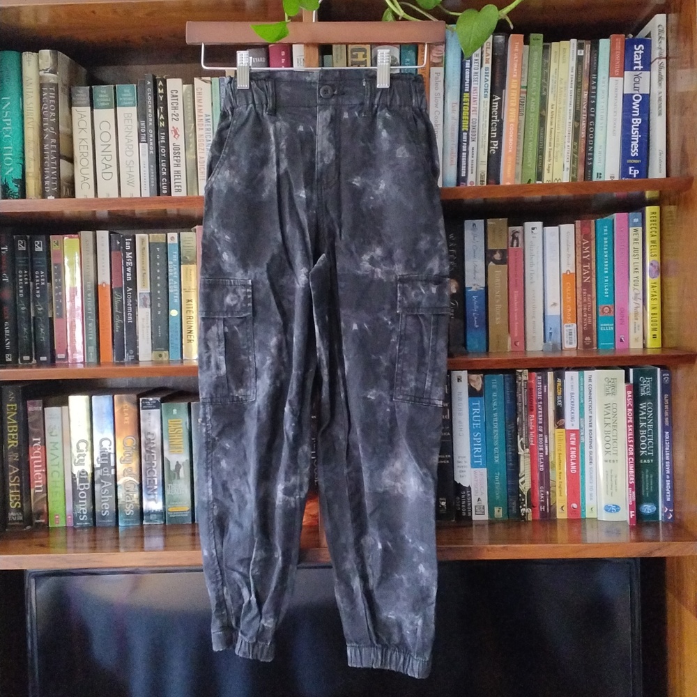 Black Camo Cotton Joggers Boys L 10-12